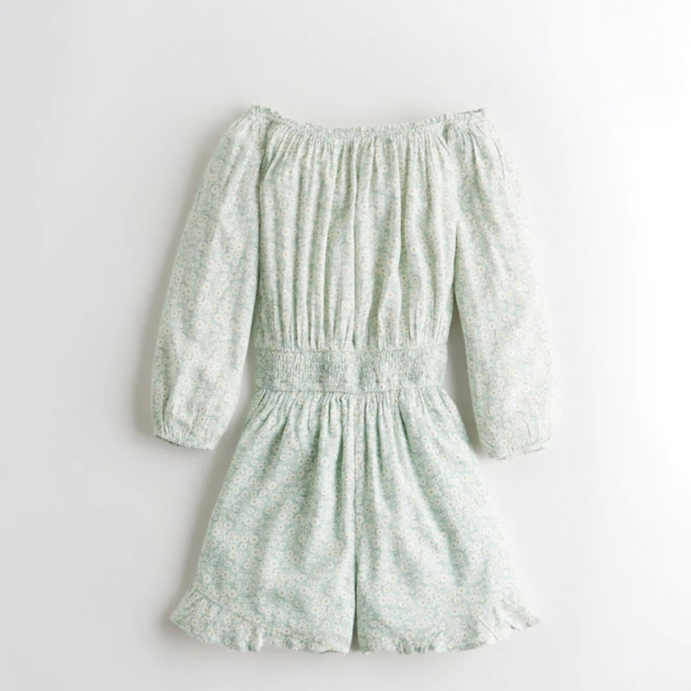 Hollister romper